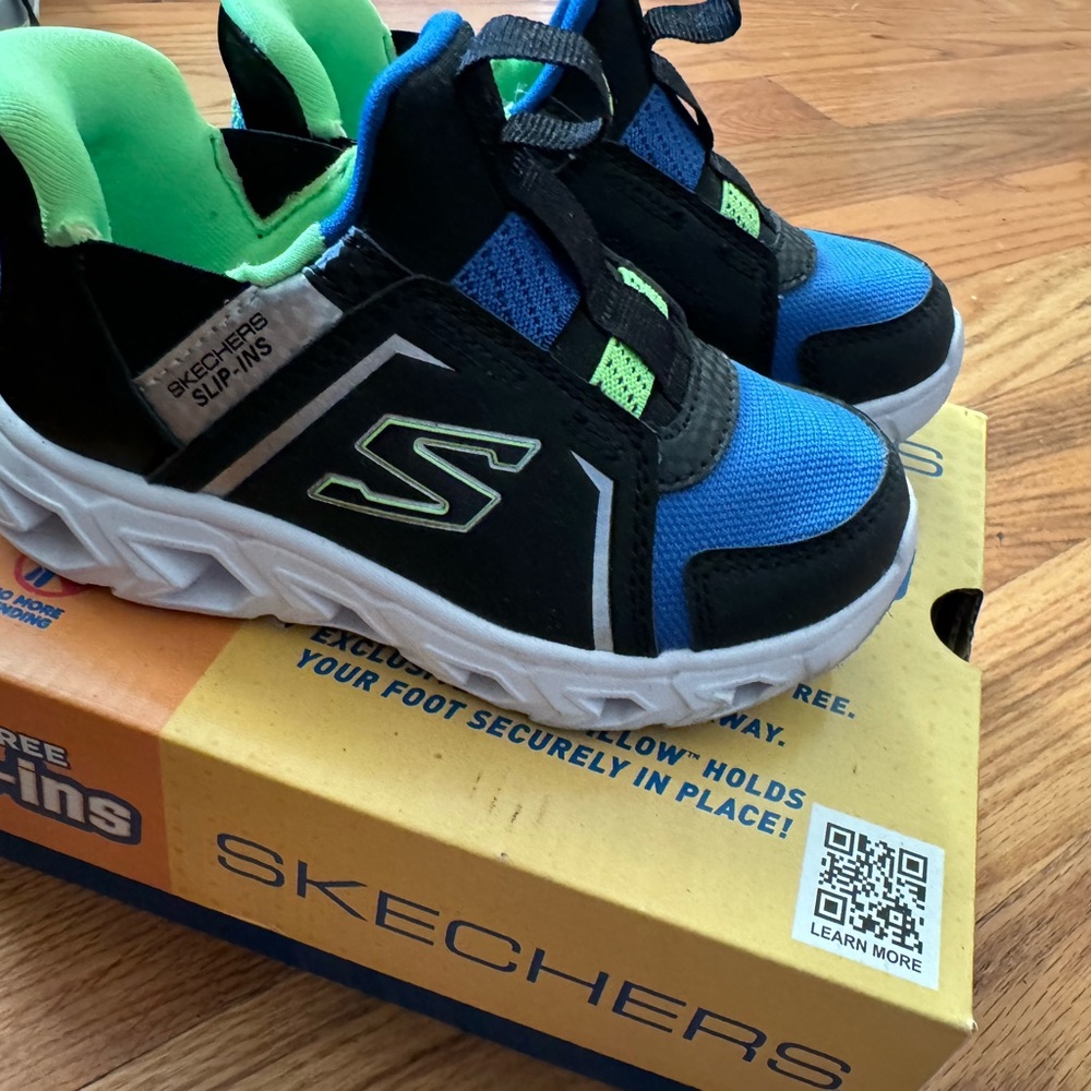 Skechers
